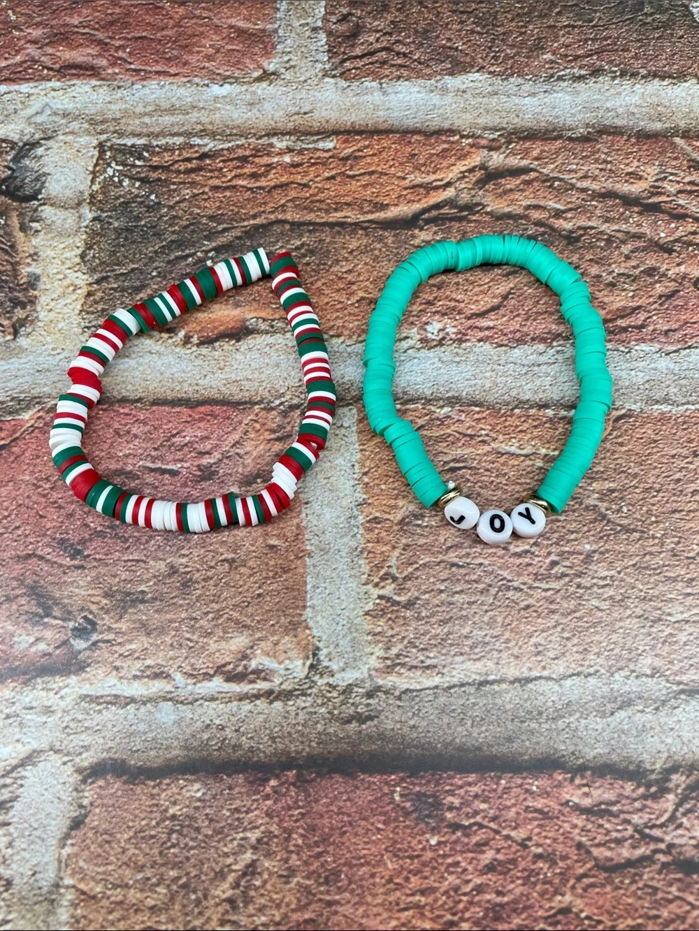 Kids Beaded Stretch Bracelet Set - Green & Red Striped